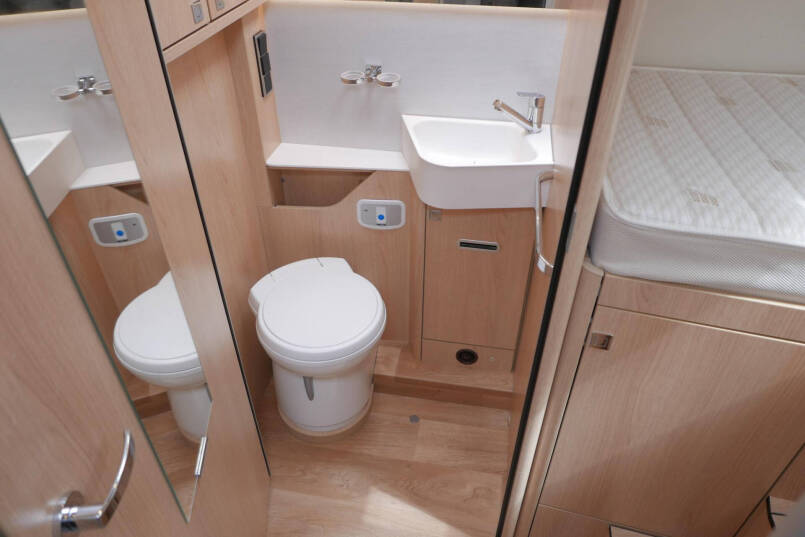 Hymer BMC-I 680 ModernComfort | Levelsysteem | Lithium | Omvormer 40
