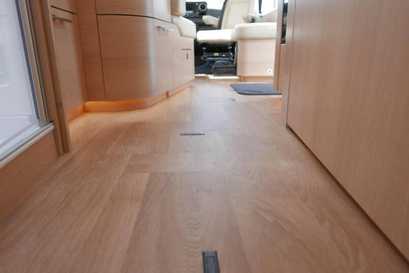 Hymer BMC-I 680 ModernComfort | Levelsysteem | Lithium | Omvormer 41