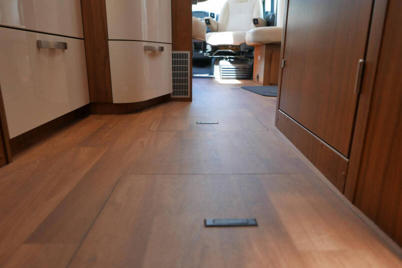 Hymer T 588 SL | AL-KO maxi | 160 pk Automaat | Levelsysteem 43
