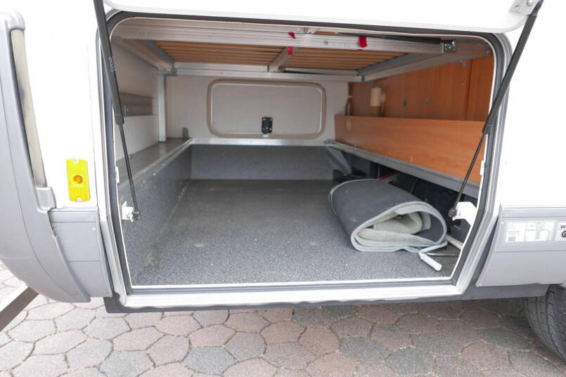 Hymer B 514 | Laag vast bed | Hefbed | Dubbele bodem 10