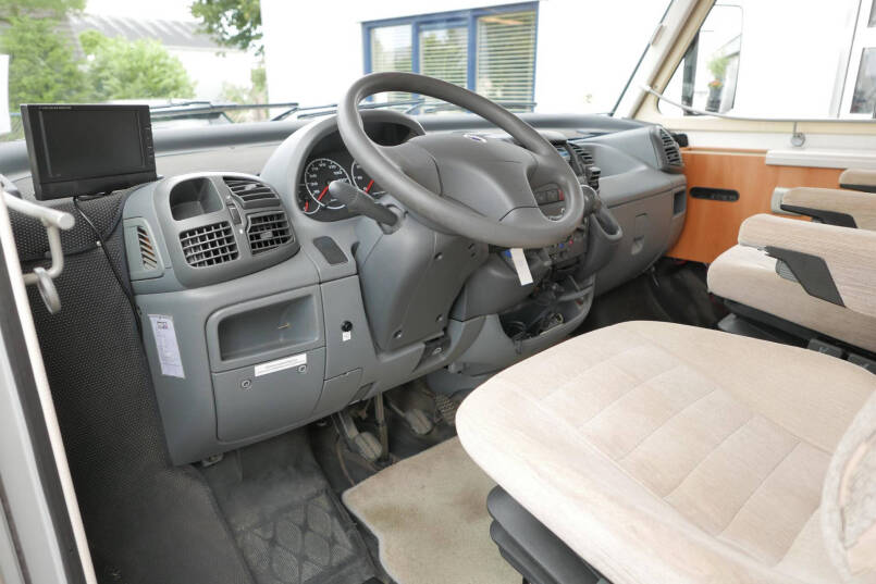 Hymer B 514 | Laag vast bed | Hefbed | Dubbele bodem 19