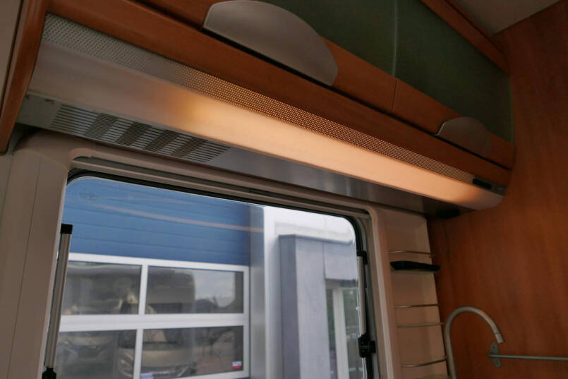 Hymer B 514 | Laag vast bed | Hefbed | Dubbele bodem 33