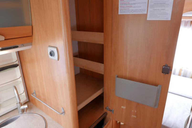 Hymer B 514 | Laag vast bed | Hefbed | Dubbele bodem 35