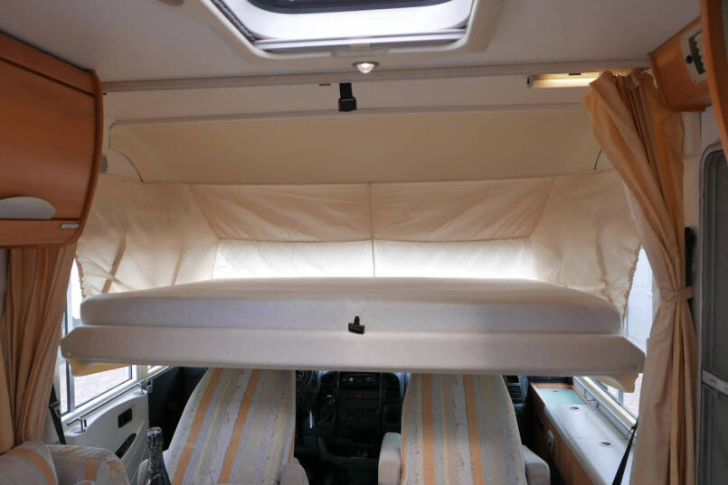 Hymer B 514 | Laag vast bed | Hefbed | Dubbele bodem 46