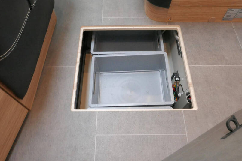 Niesmann + Bischoff Arto 79E 9G Automaat | Levelsysteem | Lithium | luchtvering | Omvormer | 50