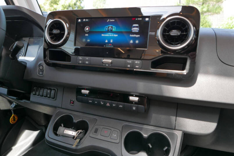 Hymer BMC-I 600 WhiteLine | Bovenkastjes | Levelsysteem | Lithium | Mercedes | 25