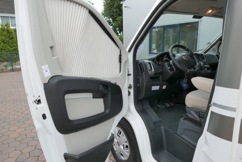 Hymer T 708 SL | 3.0 Automaat | Queensbed | Vlakke vloer | Airco 19