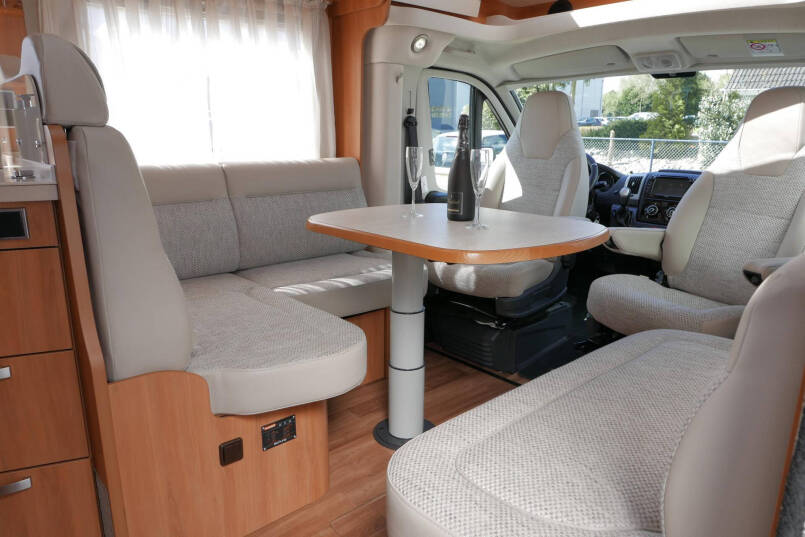 Hymer T 708 SL | 3.0 Automaat | Queensbed | Vlakke vloer | Airco 25