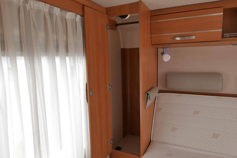 Hymer T 708 SL | 3.0 Automaat | Queensbed | Vlakke vloer | Airco 42