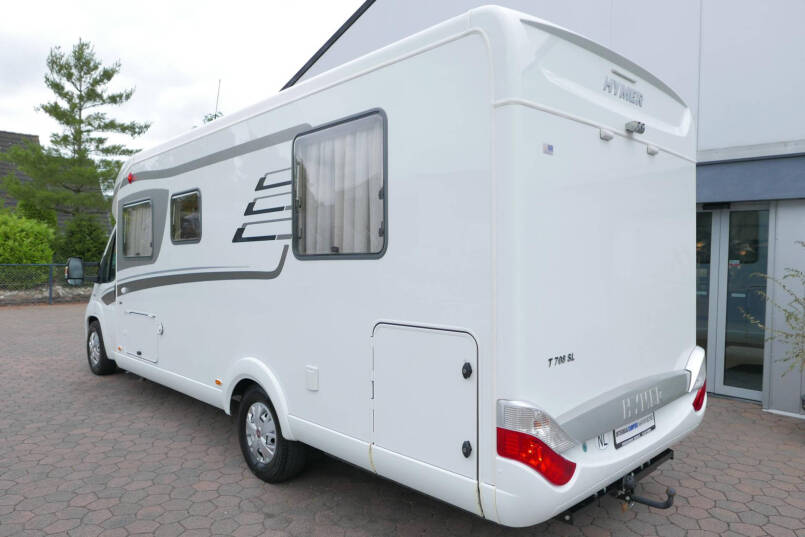 Hymer T 708 SL | 3.0 Automaat | Queensbed | Vlakke vloer | Airco 5