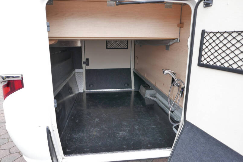 Hymer BML-I 790 MasterLine | Levelsysteem | Queensbed | Mercedes-Benz | 12