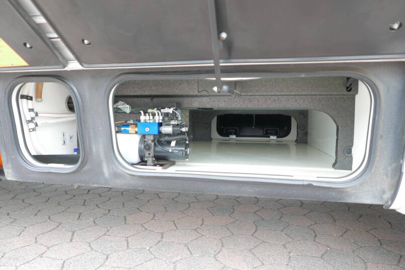 Hymer BML-I 790 MasterLine | Levelsysteem | Queensbed | Mercedes-Benz | 14