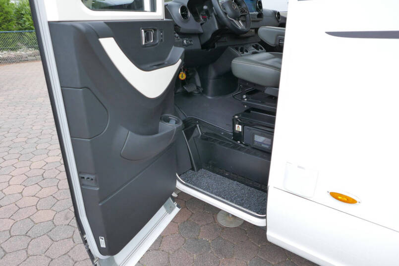Hymer BML-I 790 MasterLine | Levelsysteem | Queensbed | Mercedes-Benz | 17