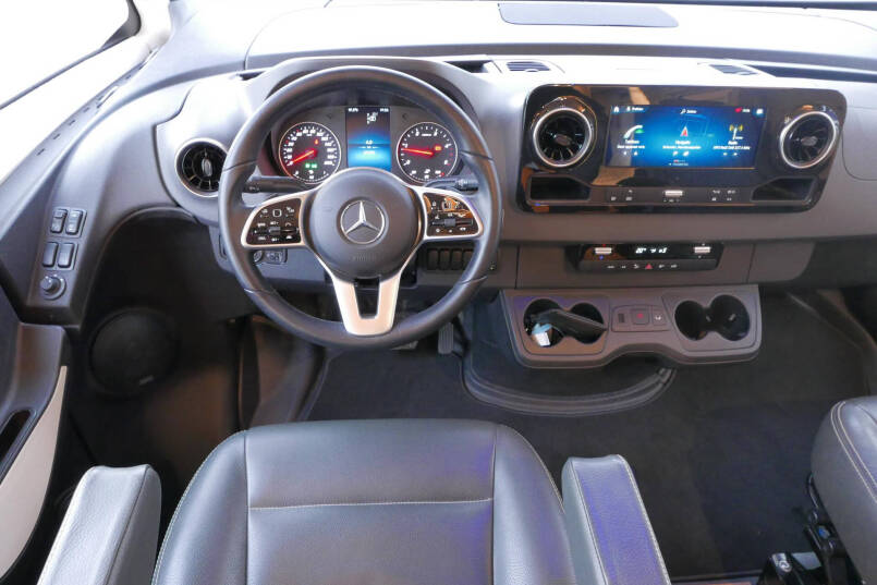 Hymer BML-I 790 MasterLine | Levelsysteem | Queensbed | Mercedes-Benz | 23