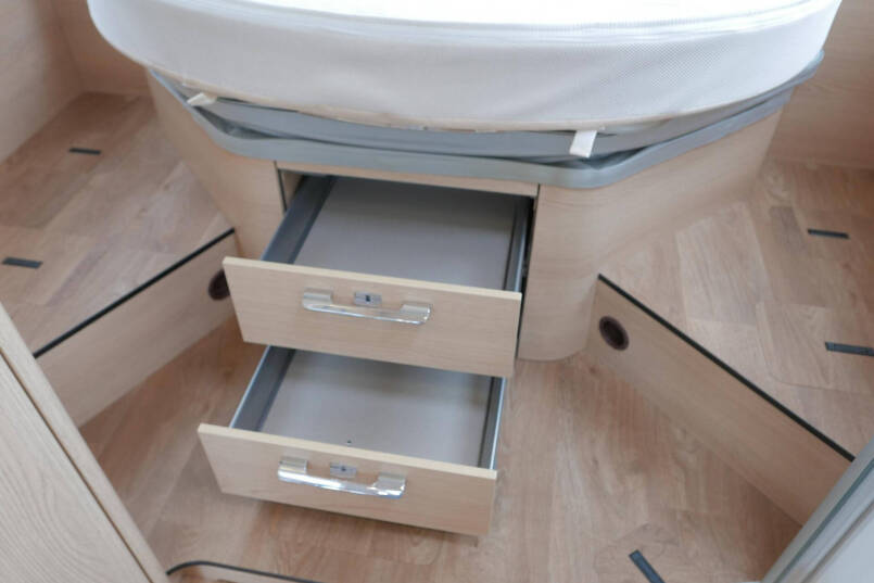 Hymer BML-I 790 MasterLine | Levelsysteem | Queensbed | Mercedes-Benz | 40