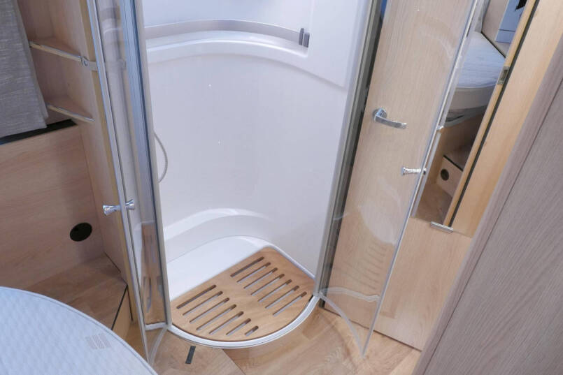 Hymer BML-I 790 MasterLine | Levelsysteem | Queensbed | Mercedes-Benz | 46