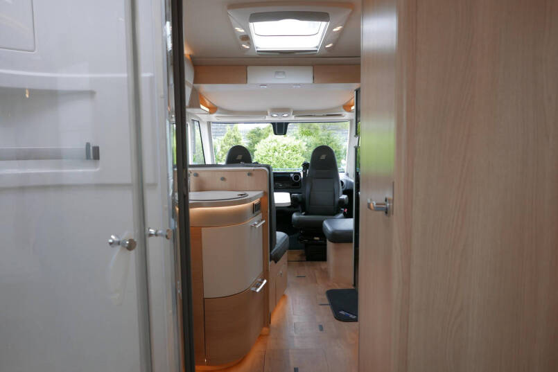 Hymer BML-I 790 MasterLine | Levelsysteem | Queensbed | Mercedes-Benz | 49