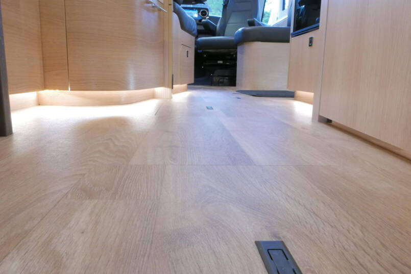 Hymer BML-I 790 MasterLine | Levelsysteem | Queensbed | Mercedes-Benz | 49