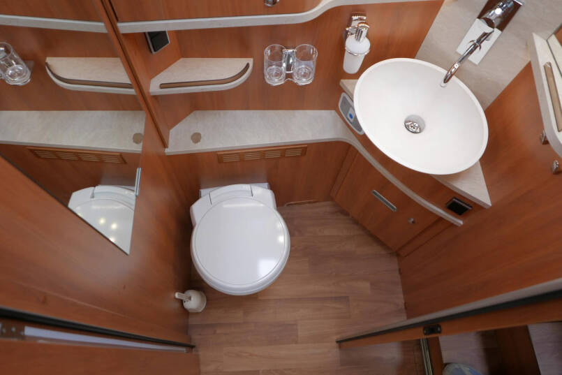 Hymer B-SL 634 Duo Mobil | Luchtvering | Levelsysteem | airco | 40