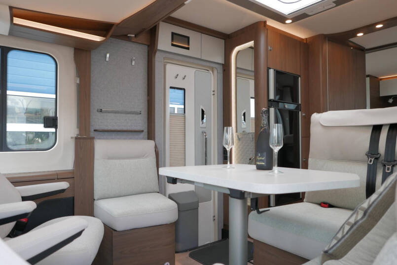 Hymer BML-I 790 MasterLine | 2024 | NIEUW | Levelsysteem | 28