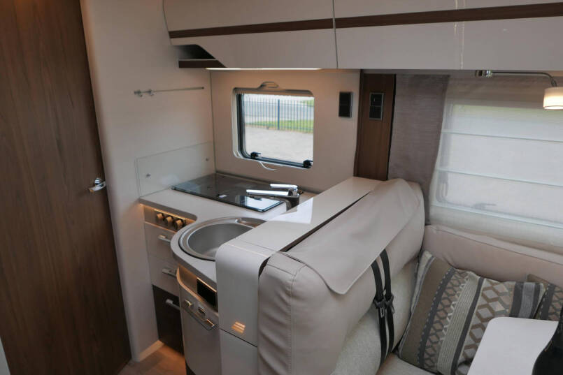 Hymer BML-I 790 MasterLine | 2024 | NIEUW | Levelsysteem | 35