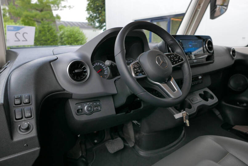 Hymer BML-I 790 MasterLine | Queensbed | Levelsysteem | Hefbed | Lithium | 22