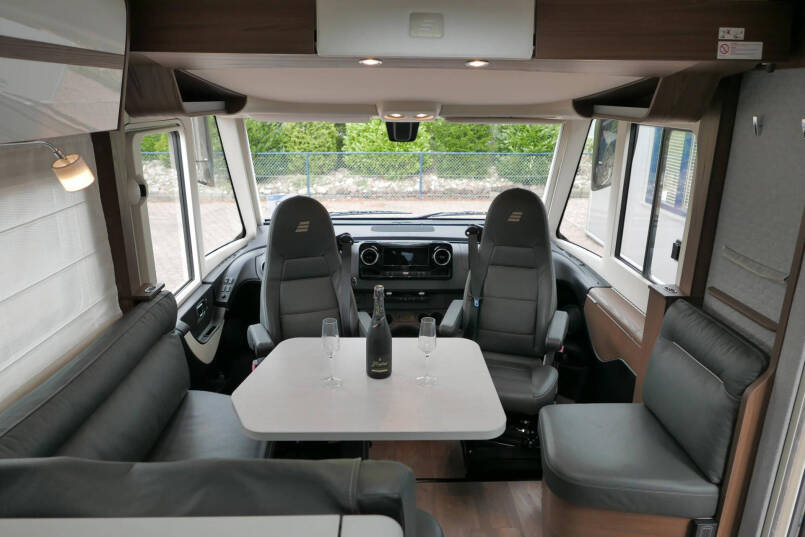 Hymer BML-I 790 MasterLine | Queensbed | Levelsysteem | Hefbed | Lithium | 24