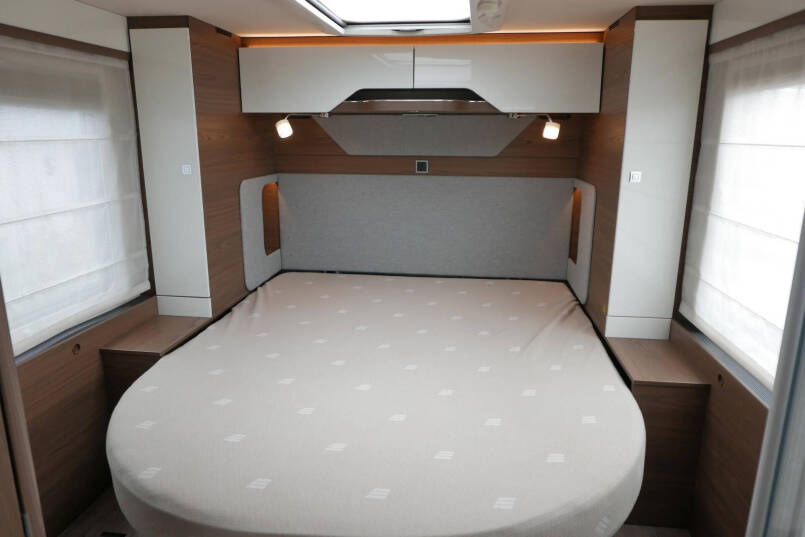 Hymer BML-I 790 MasterLine | Queensbed | Levelsysteem | Hefbed | Lithium | 45
