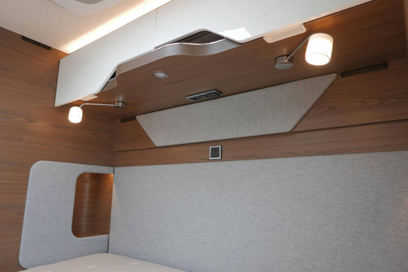Hymer BML-I 790 MasterLine | Queensbed | Levelsysteem | Hefbed | Lithium | 52