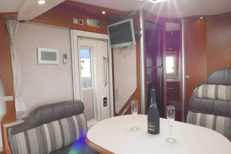 Hymer B 690 StarLine | V6 Mercedes | Queensbed | Levelsysteem | Airco 30