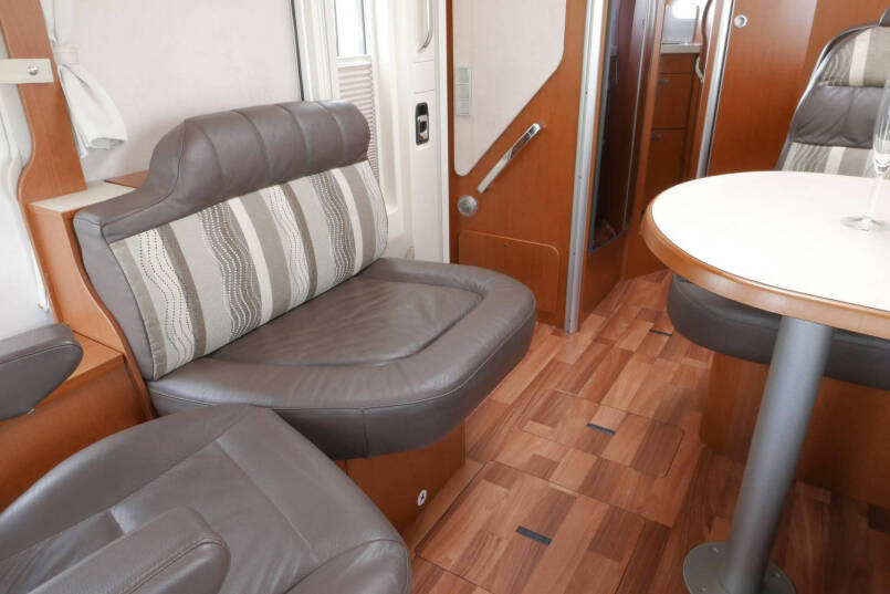 Hymer B 690 StarLine | V6 Mercedes | Queensbed | Levelsysteem | Airco 31