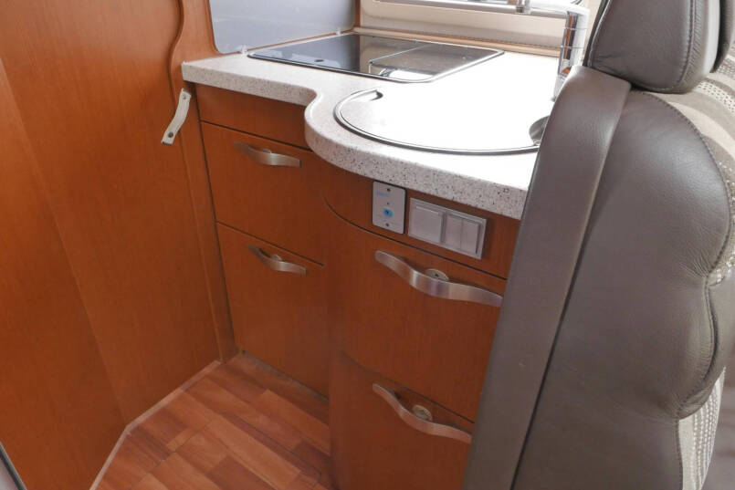 Hymer B 690 StarLine | V6 Mercedes | Queensbed | Levelsysteem | Airco 33