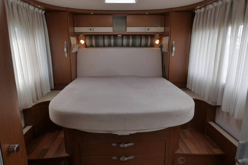 Hymer B 690 StarLine | V6 Mercedes | Queensbed | Levelsysteem | Airco 42