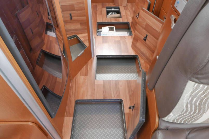Hymer B 690 StarLine | V6 Mercedes | Queensbed | Levelsysteem | Airco 60
