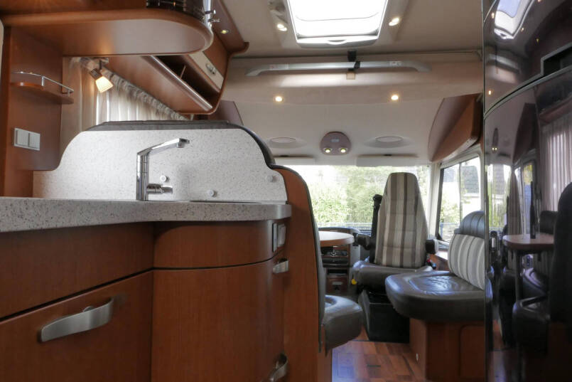 Hymer B 690 StarLine | V6 Mercedes | Queensbed | Levelsysteem | Airco 63