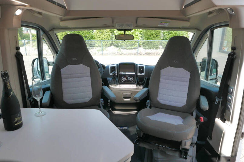 Adria Twin Plus 640 SGX | Automaat | Levelsysteem | Maxi chassis | Schotel 30