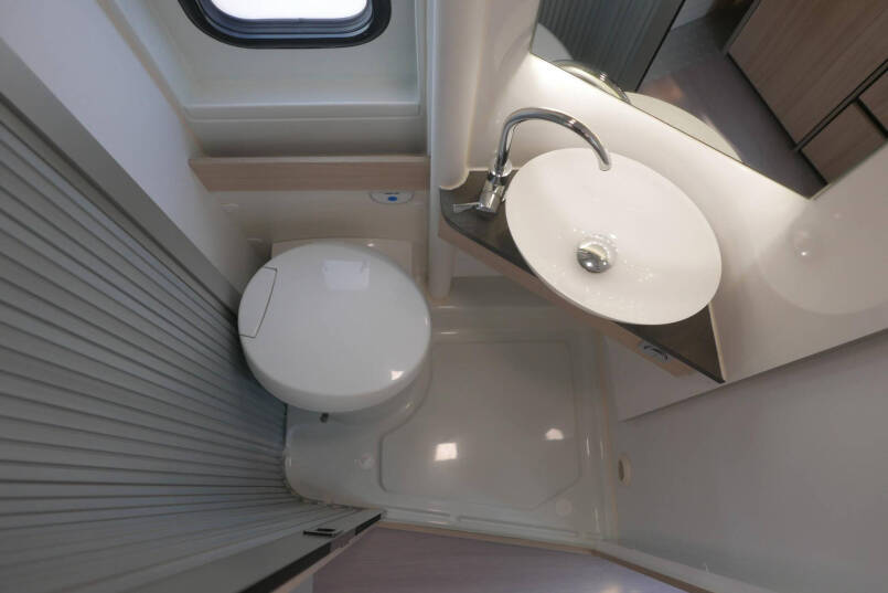 Adria Twin Plus 640 SGX | Automaat | Levelsysteem | Maxi chassis | Schotel 52