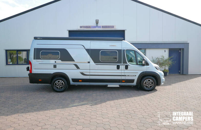Adria Twin Plus 640 SGX | Automaat | Levelsysteem | Maxi chassis | Schotel
