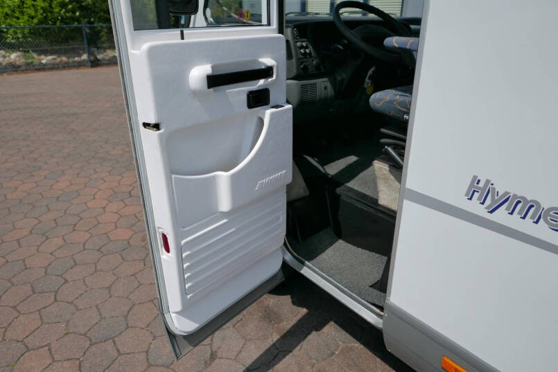 Hymer B 584 17