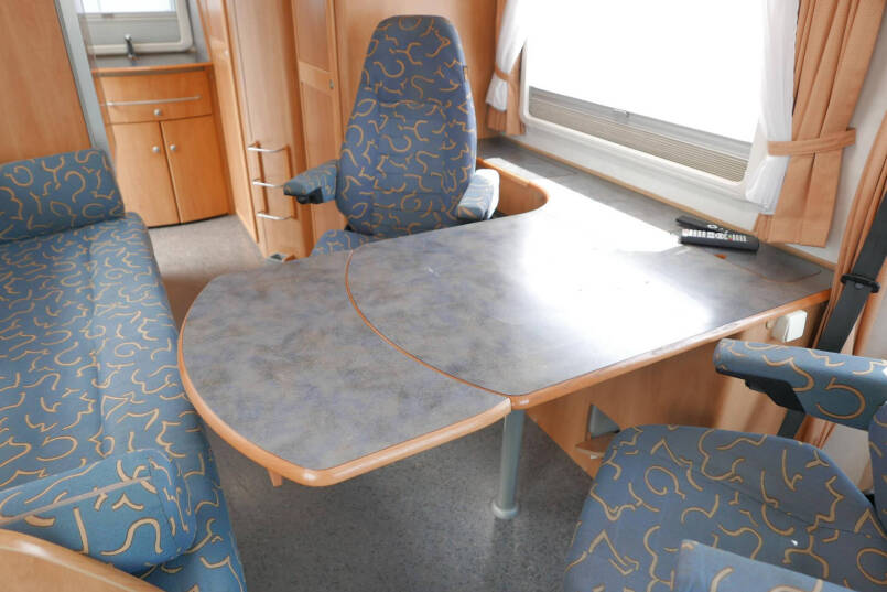Hymer B 584 28