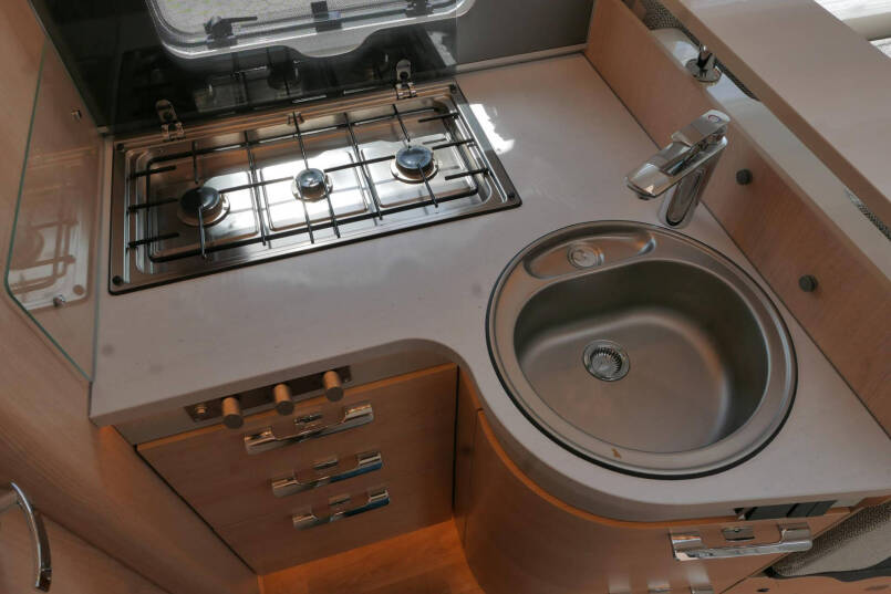 Hymer BMC-I 680 | Levelsysteem | 5 persoons  | Airco | Lithium 37