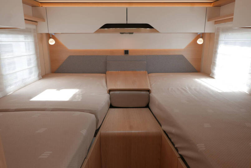 Hymer BMC-I 680 | Levelsysteem | 5 persoons  | Airco | Lithium 39