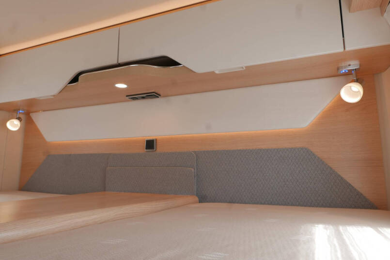 Hymer BMC-I 680 | Levelsysteem | 5 persoons  | Airco | Lithium 41