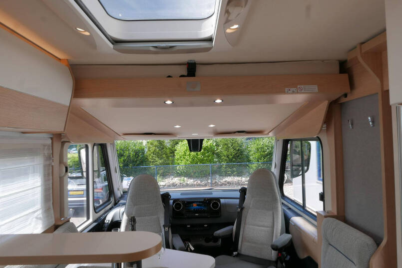 Hymer BMC-I 680 | Levelsysteem | 5 persoons  | Airco | Lithium 53