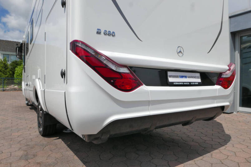Hymer BMC-I 680 | Levelsysteem | 5 persoons  | Airco | Lithium 8