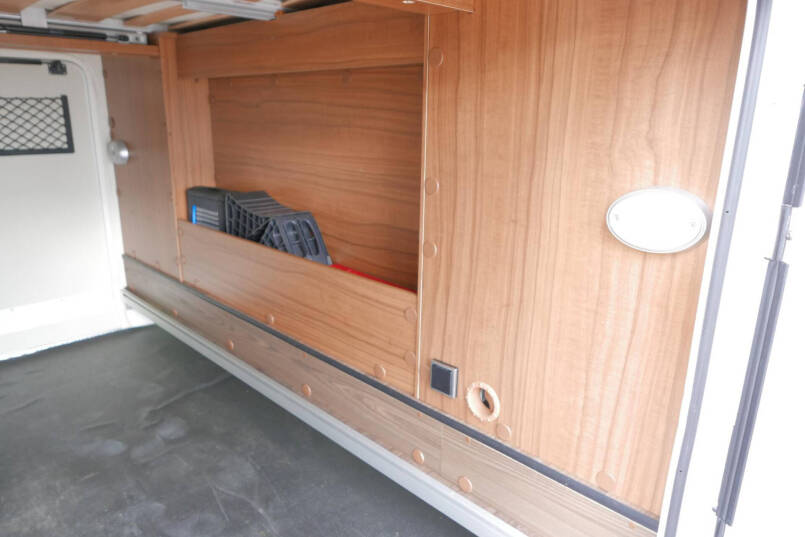 Hymer T 698 CL | 180 PK | AL-KO maxi | Queensbed 14