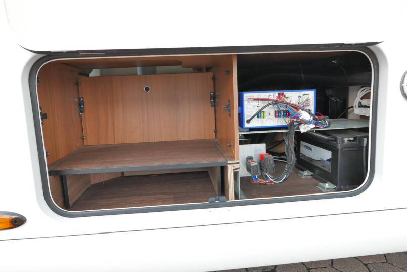 Hymer T 698 CL | 180 PK | AL-KO maxi | Queensbed 16