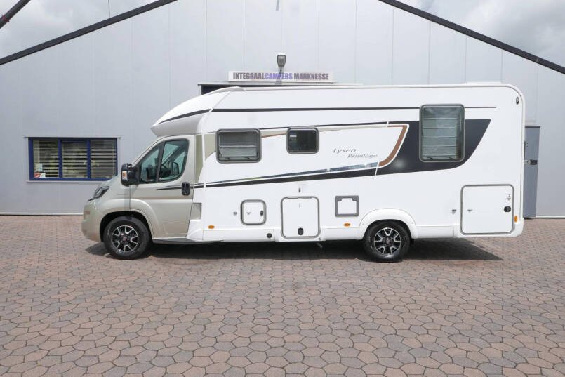 Bürstner Lyseo 736 Privilege | Automaat | Levelsysteem | Face to face | 2
