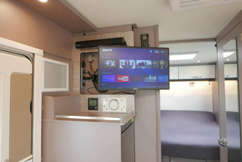 Bürstner Lyseo 736 Privilege | Automaat | Levelsysteem | Face to face | 34