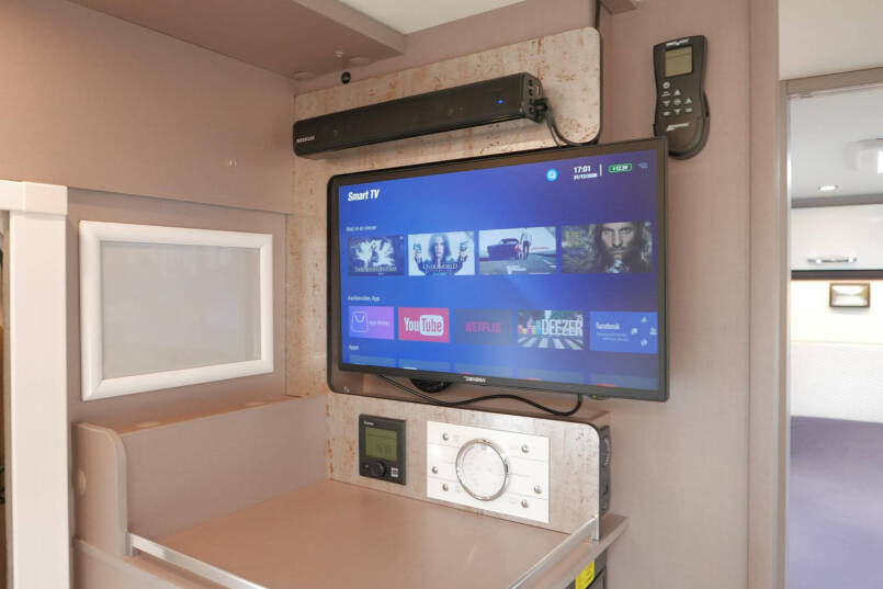 Bürstner Lyseo 736 Privilege | Automaat | Levelsysteem | Face to face | 35